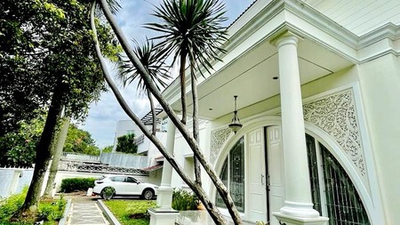 Rumah Super Mewah di Kawasan Premium Pondok Indah Siap Huni