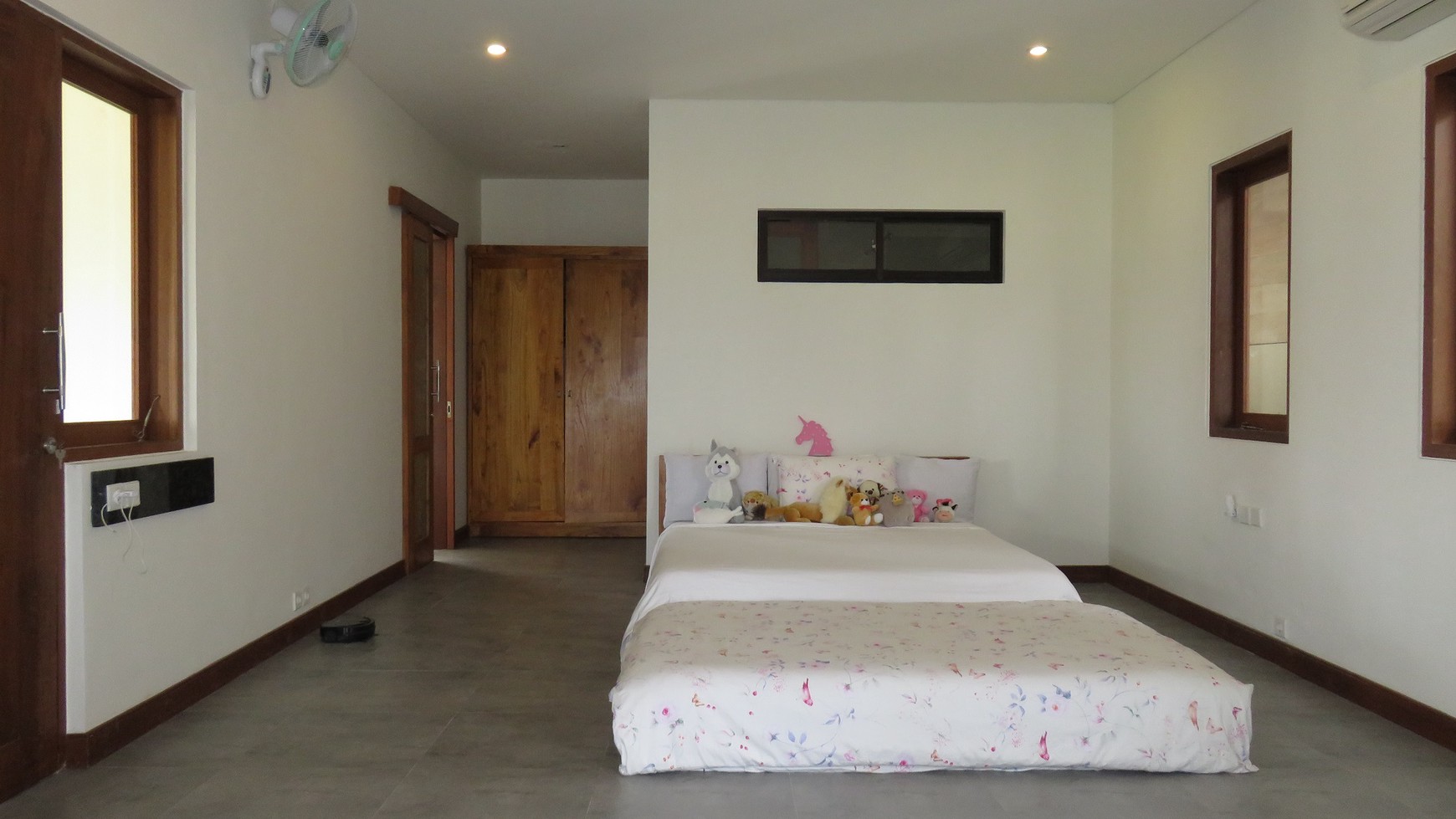 Modern Villa Hak Milik In Canggu Bali With Rice Field View