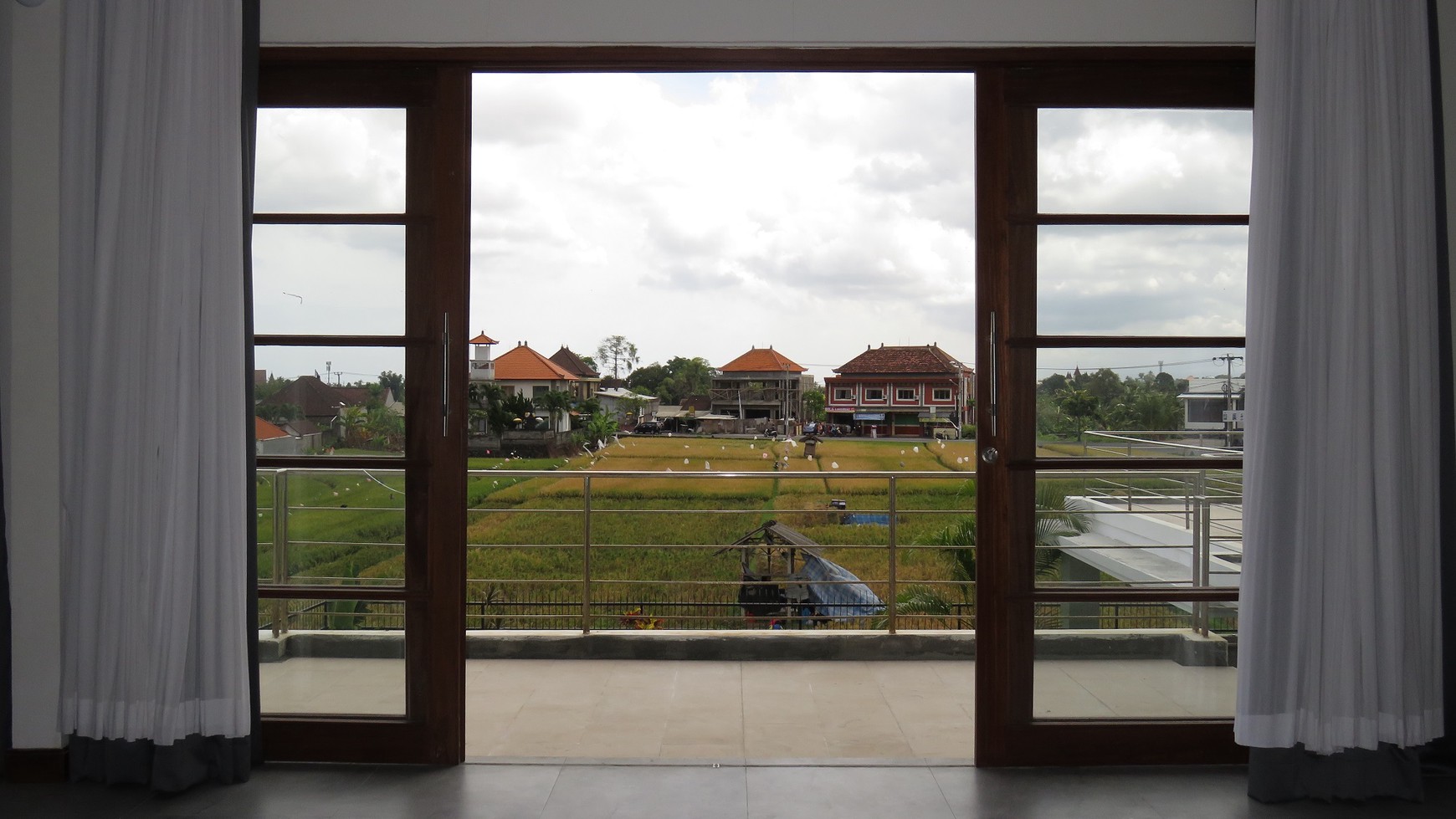 Modern Villa Hak Milik In Canggu Bali With Rice Field View