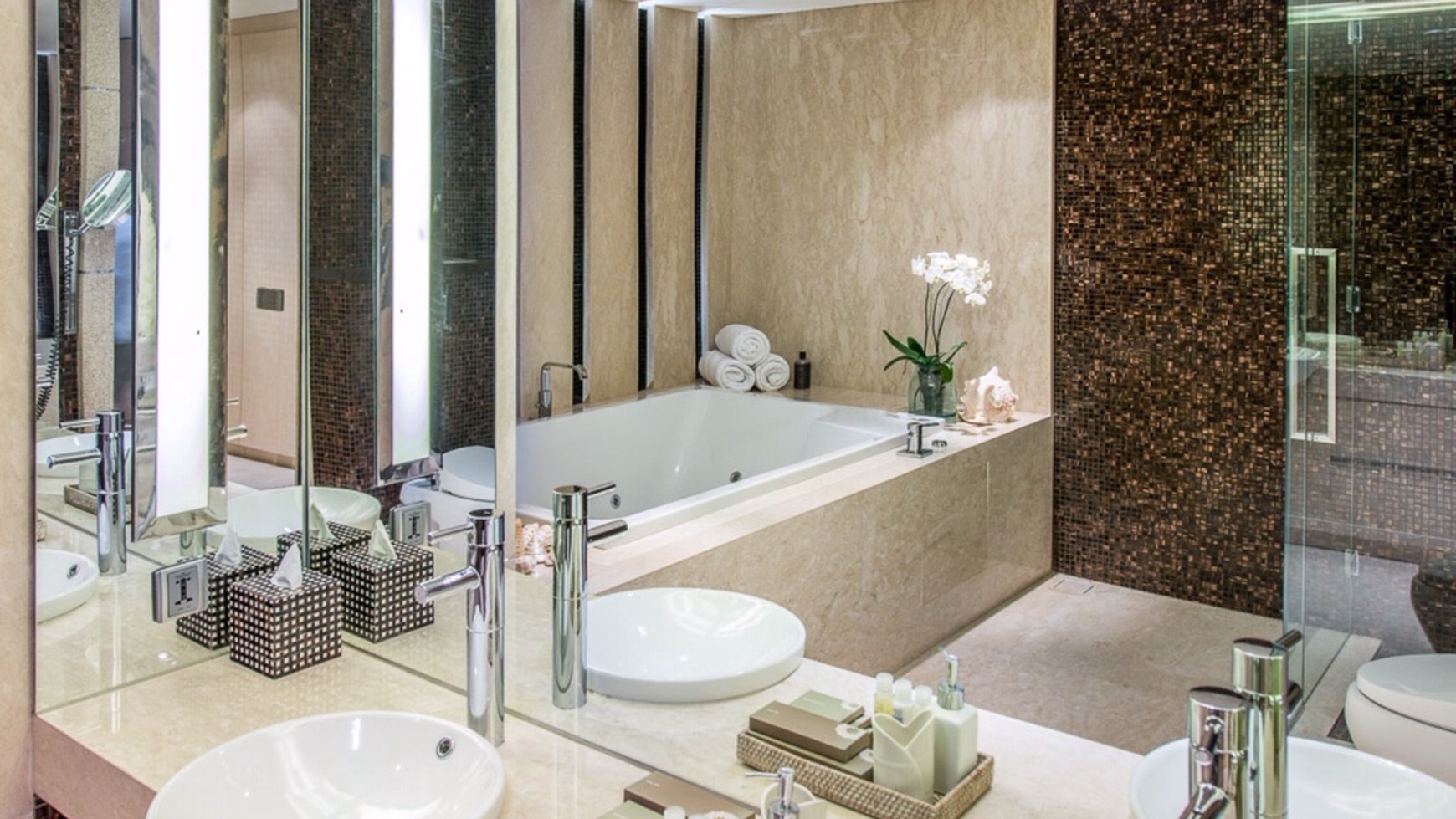 Two Bedroom Luxury Oceanfront Apartment in Echo Beach, Canggu Bali