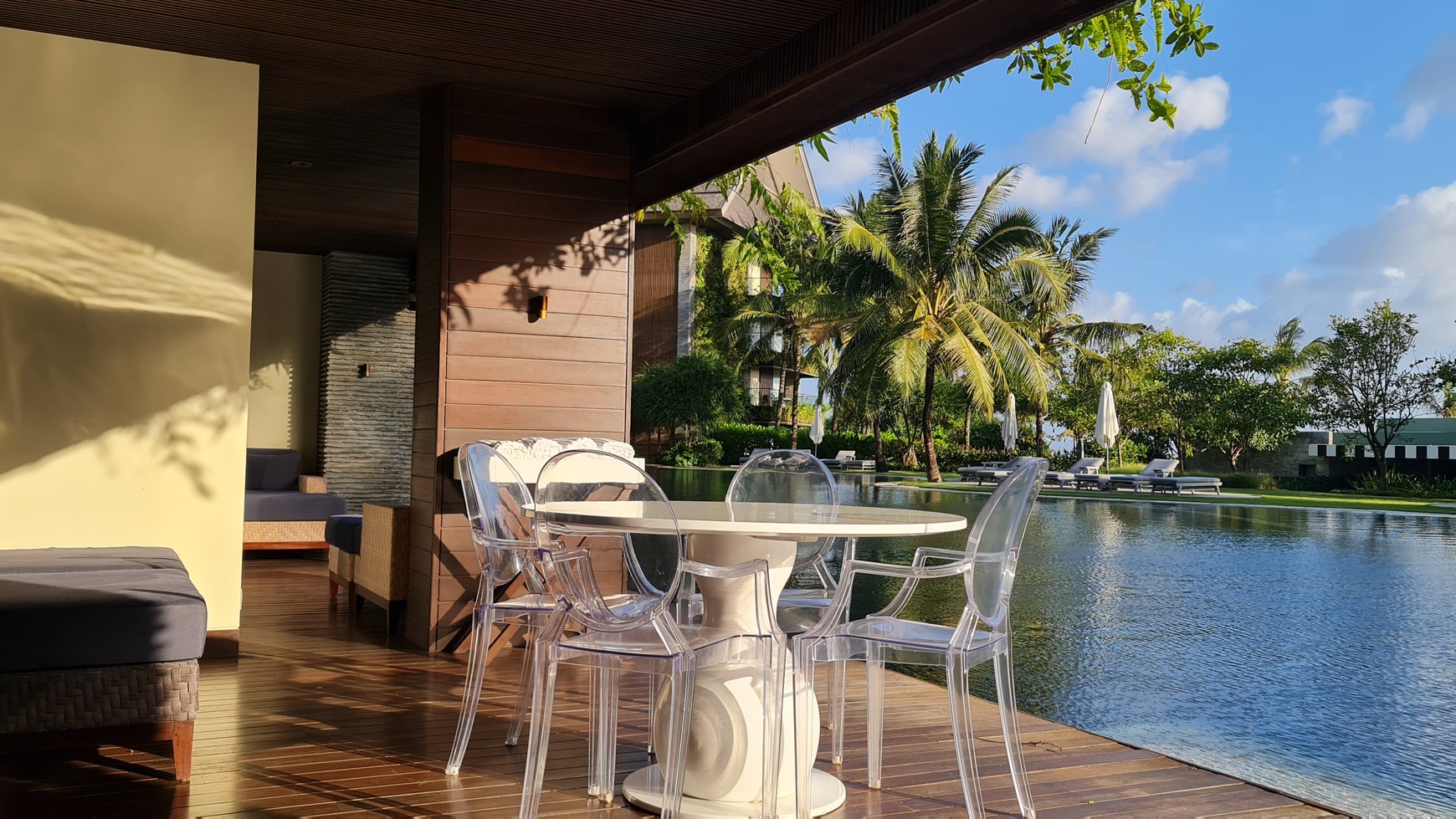 Two Bedroom Luxury Oceanfront Apartment in Echo Beach, Canggu Bali