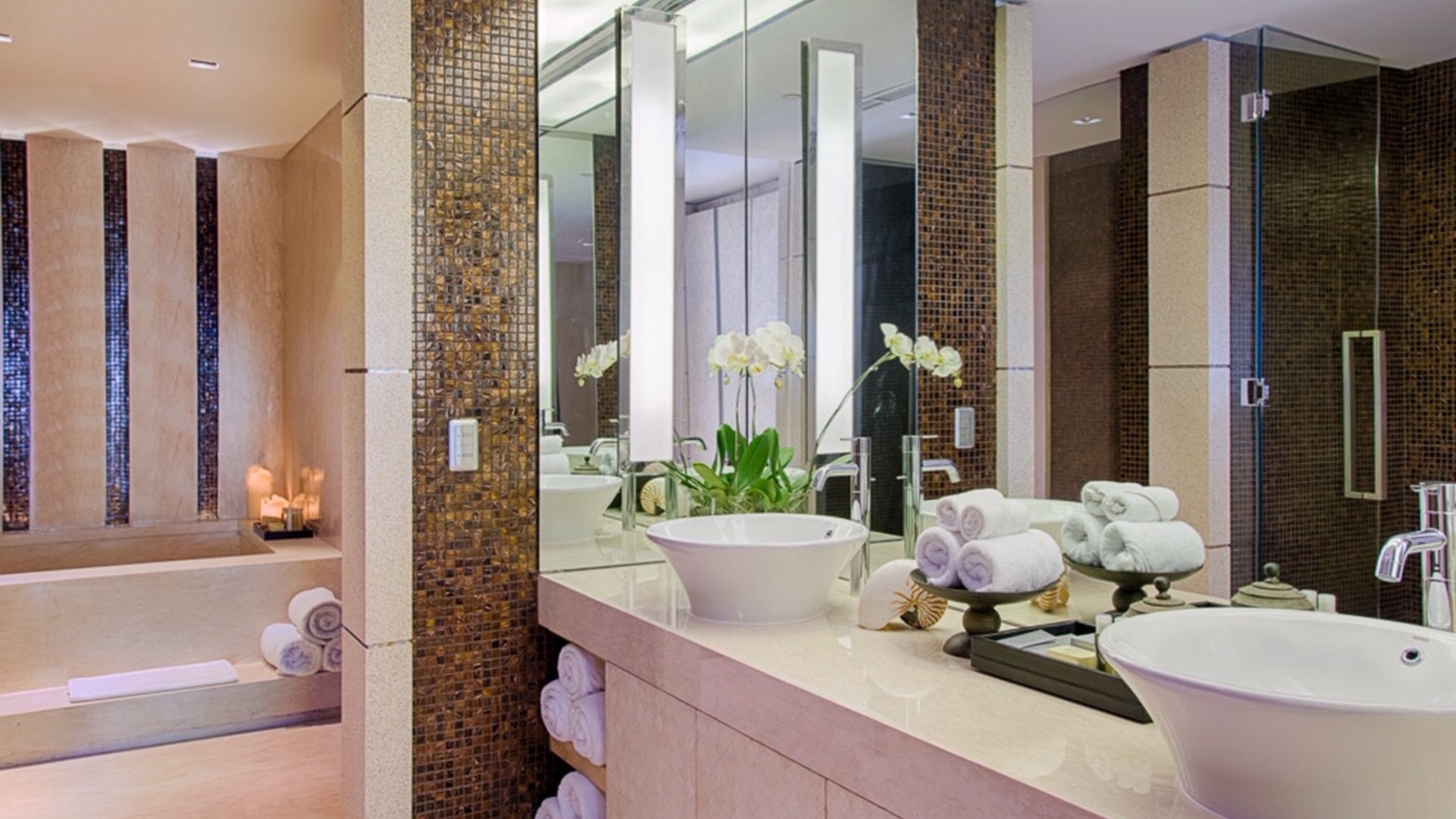 Two Bedroom Luxury Oceanfront Apartment in Echo Beach, Canggu Bali