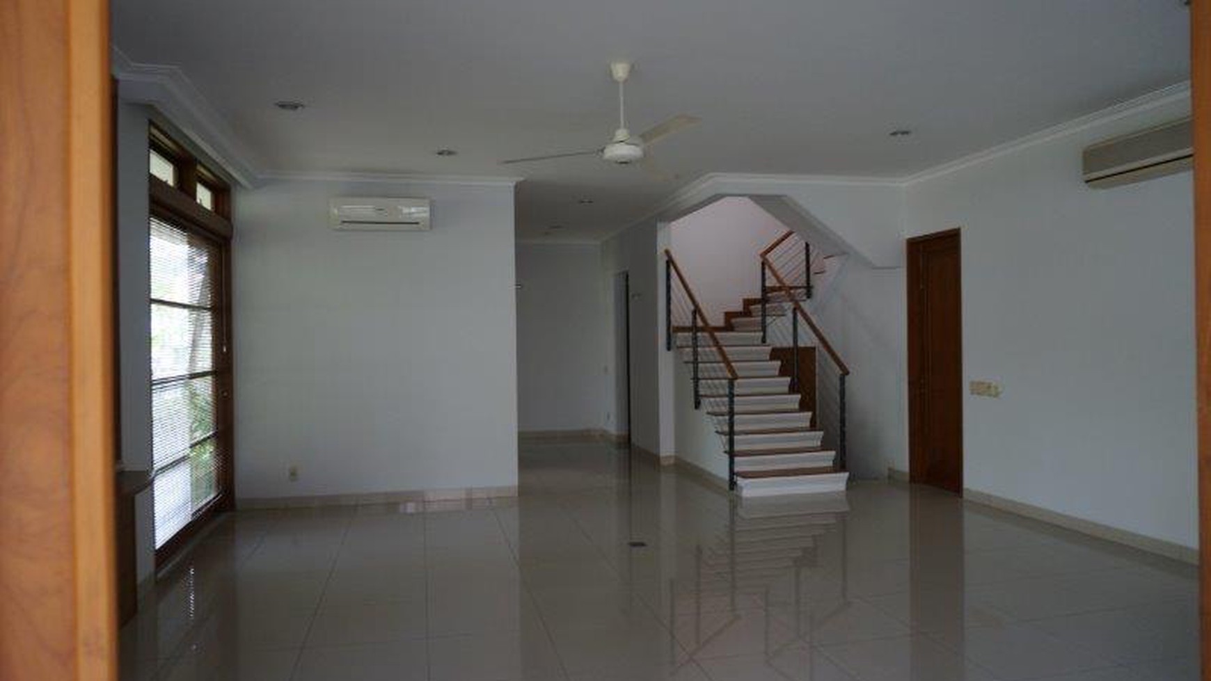 Dijual rumah di Kemang Jaya - Jakarta Selatan