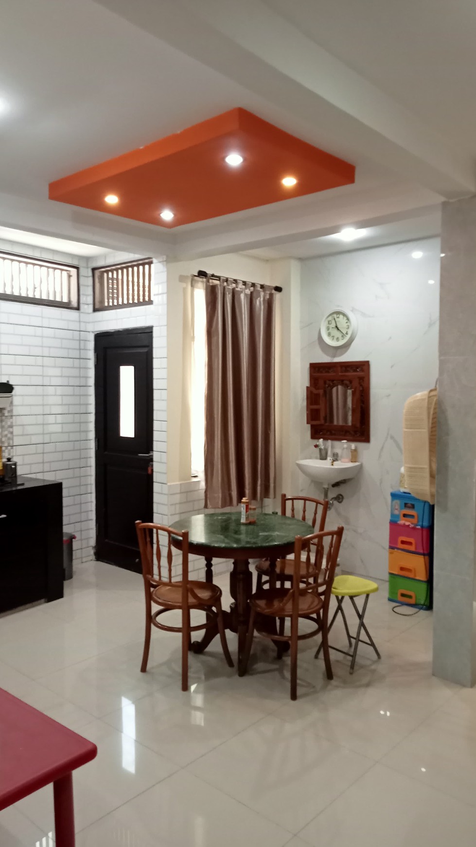 Dijual Rumah Modern Siap Huni Lokasi di Bintaro Sektor 3