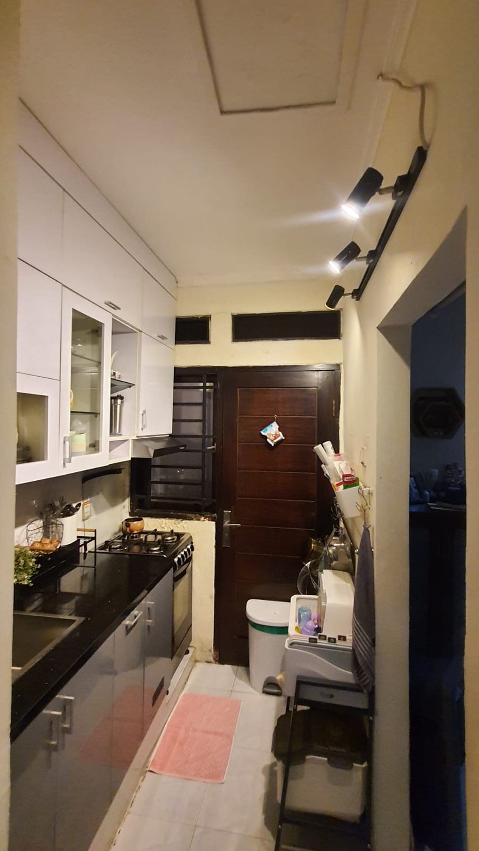 Dijual Rumah Nyaman Dalam Komplek di Bintaro Jaya Sektor 9