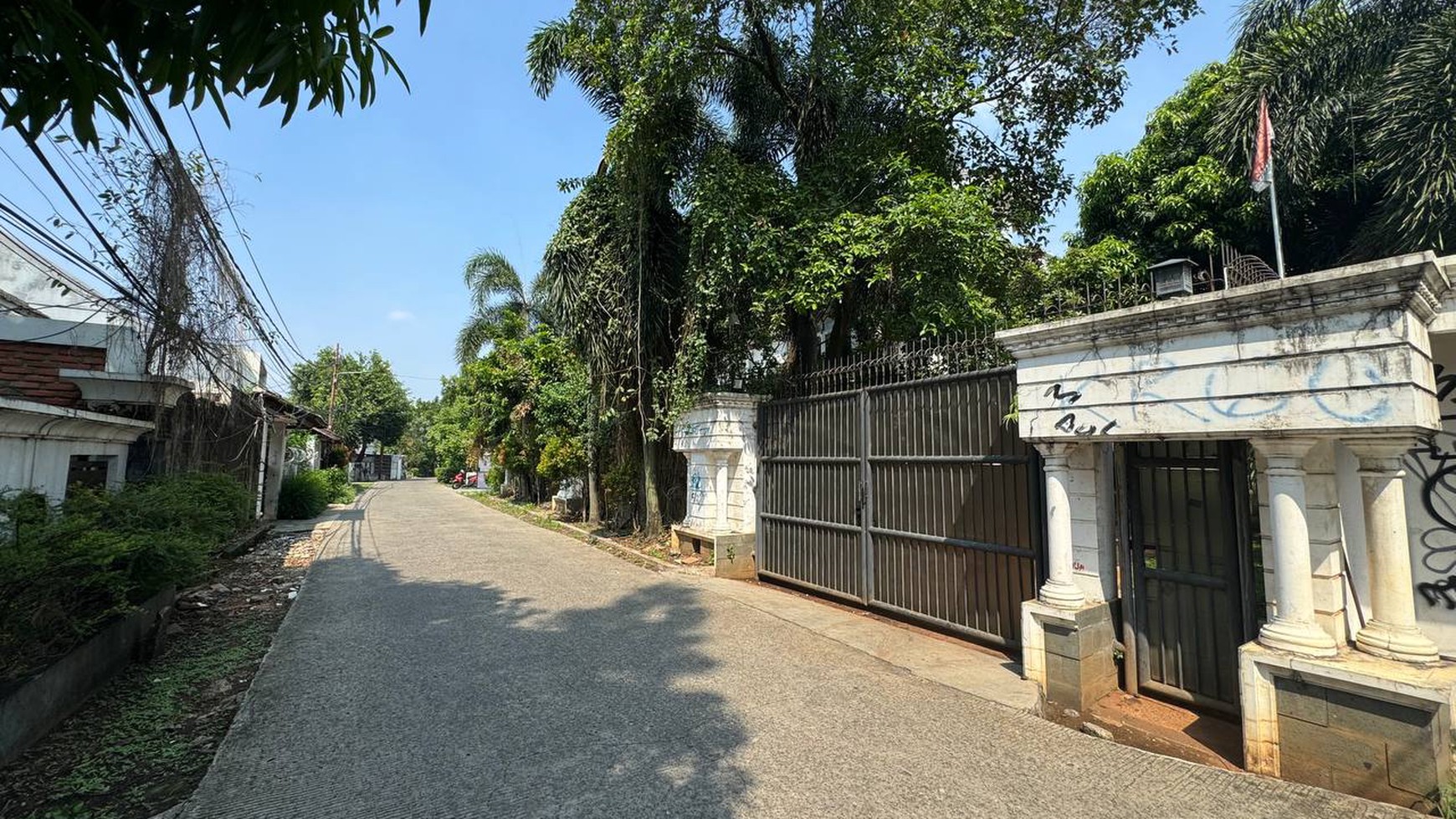 Pondok labu pinang ddn rumah hitung tanah cocok untuk workshop kantor usaha