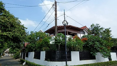 Rumah di Bintaro - Lokasi Strategis, Siap Huni