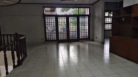 Rumah di Kebayoran Baru