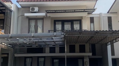 Disewakan Rumah 2 lt di Central Park Ahmad Yani Regency, Surabaya