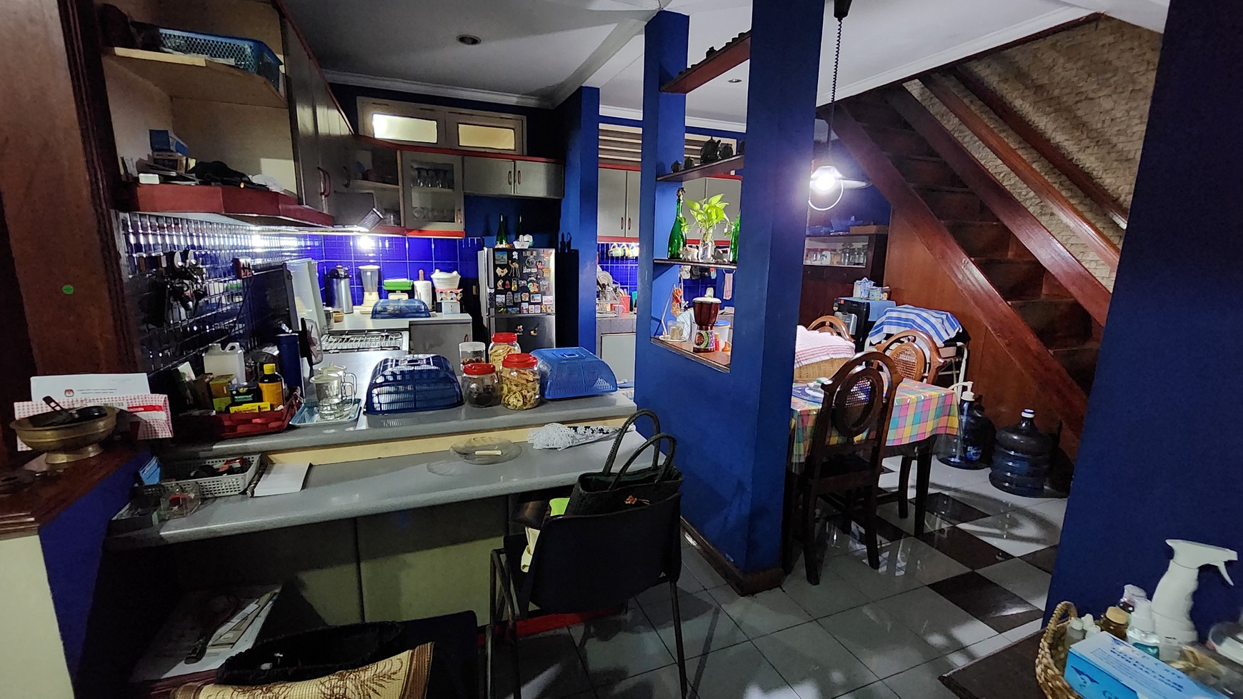 Rumah Lokasi bagus pinggir jalan Raya di Bintaro Sektor 1