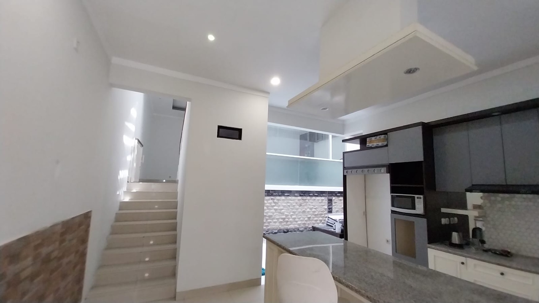 Rumah Lokasi Strategis di Kebayoran Village Bintaro Jaya