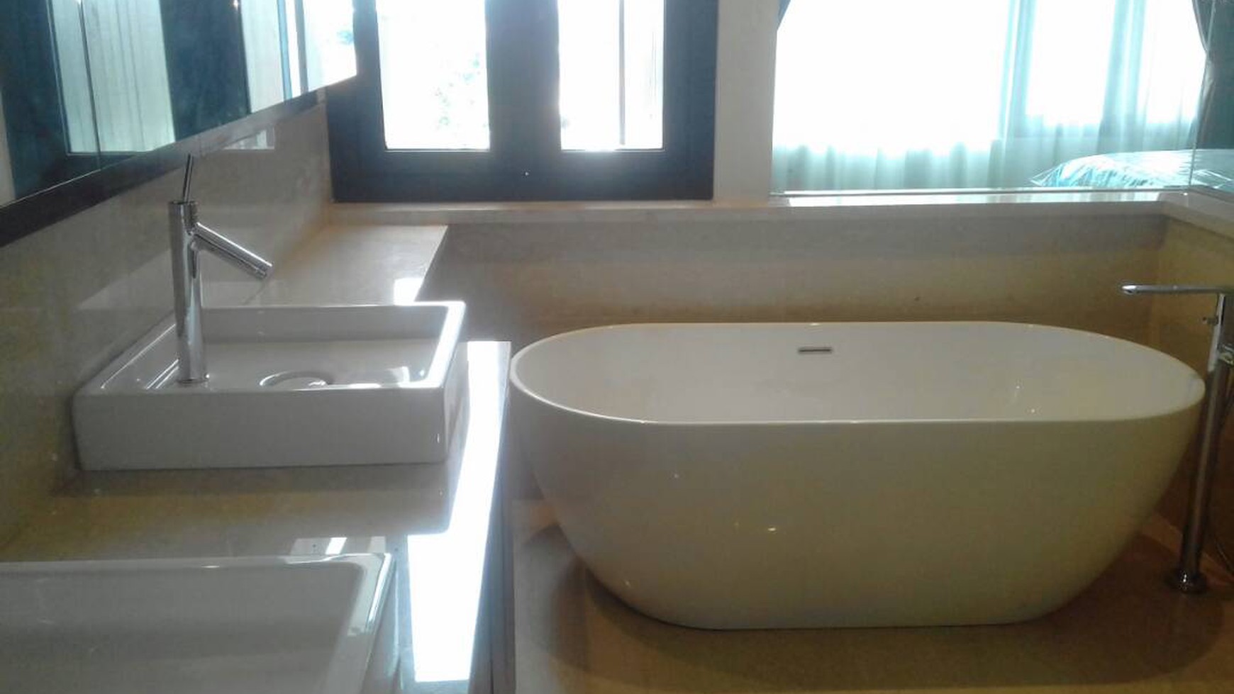 Rumah 3 lantai Ada Kolam Renang di Cilandak Dua Residence