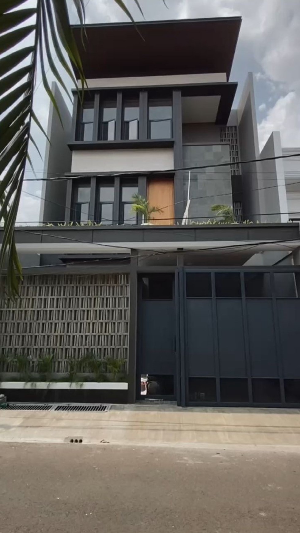 Rumah Lokasi Exclusive di Pondok Indah Jaksel