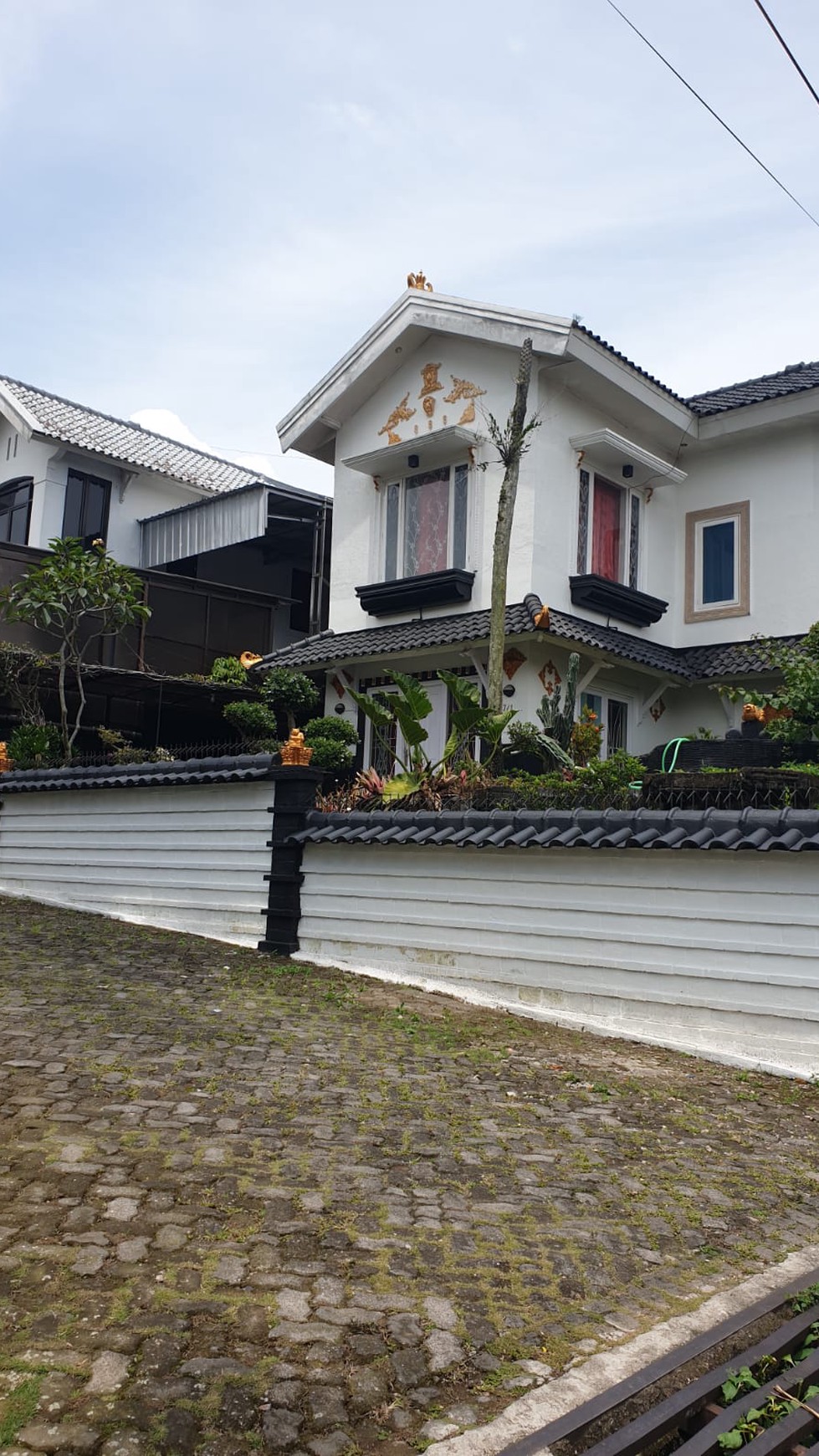 Rumah Villa Bukit Cipendawa, Cipanas, Hanya 50 Meter Ke Jalan Raya Cipanas Dan 5 Menit Ke Istana Presiden Cipanas Cianjur