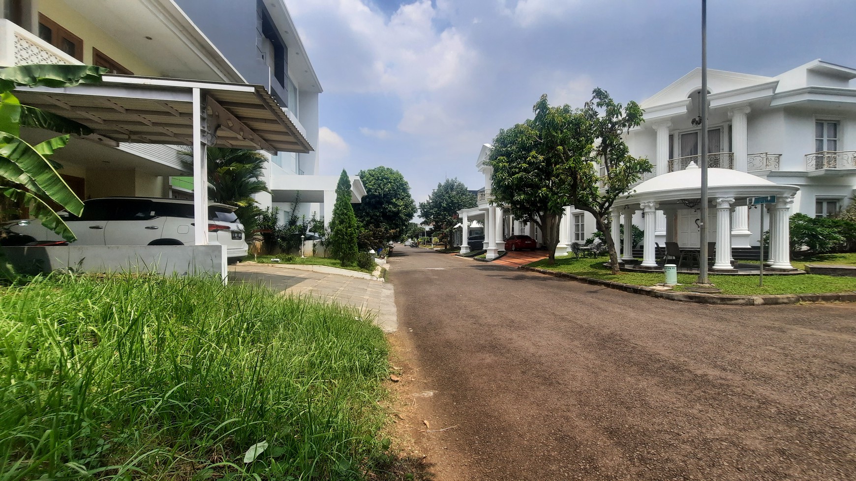 TANAH KAVLING RESIDENTIAL DI LOKASI STRATEGIS, TERDEPAN DAN TERBAIK DALAM CLUSTER ROMANTIC SUNSET GRAND WISATA TAMBUN BEKASI