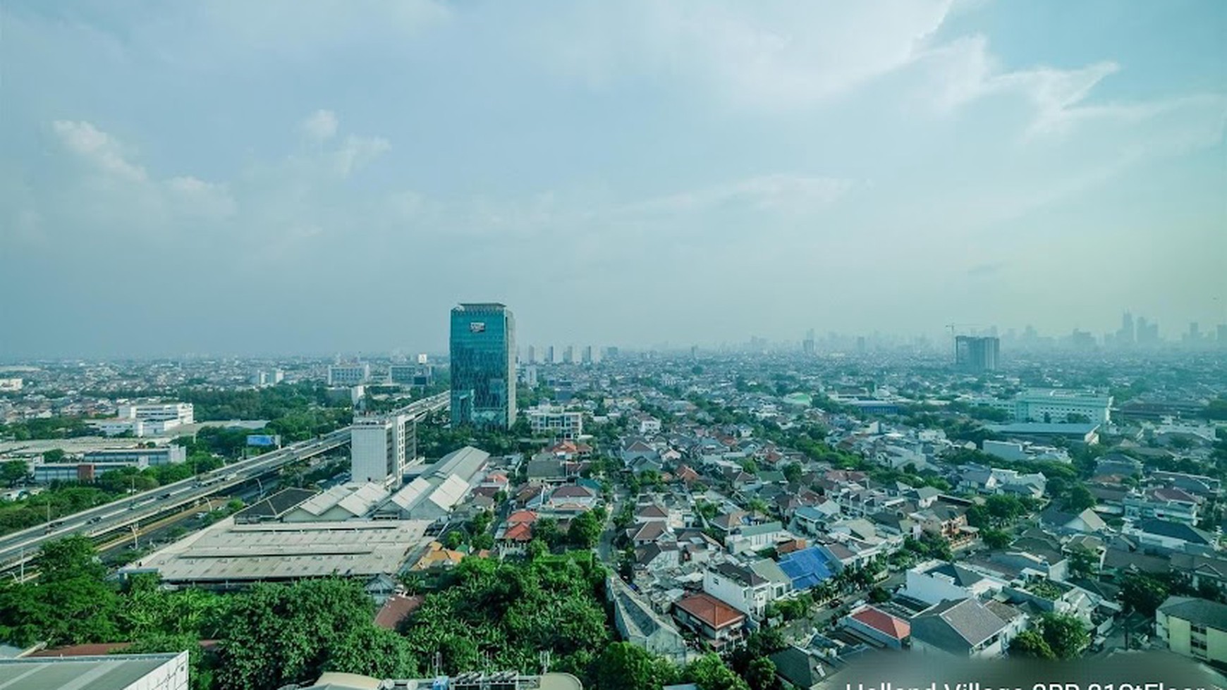 Apartemen di Holland Village, Jakarta Pusat