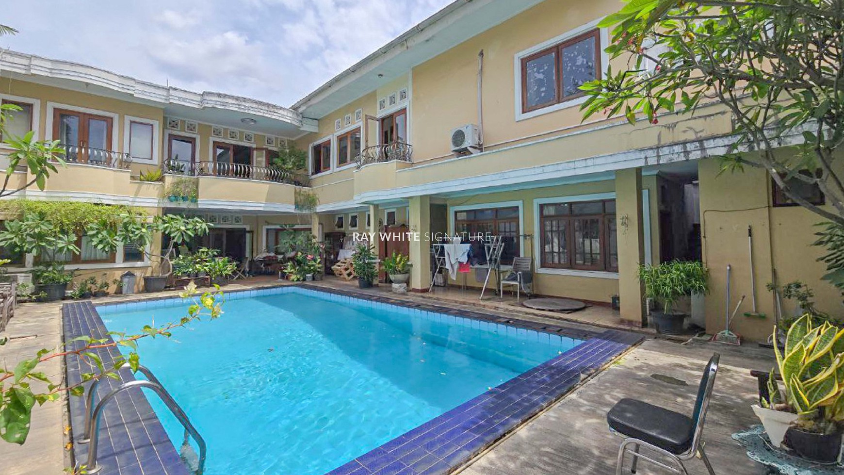 Rumah Hitung Tanah Area Cipete