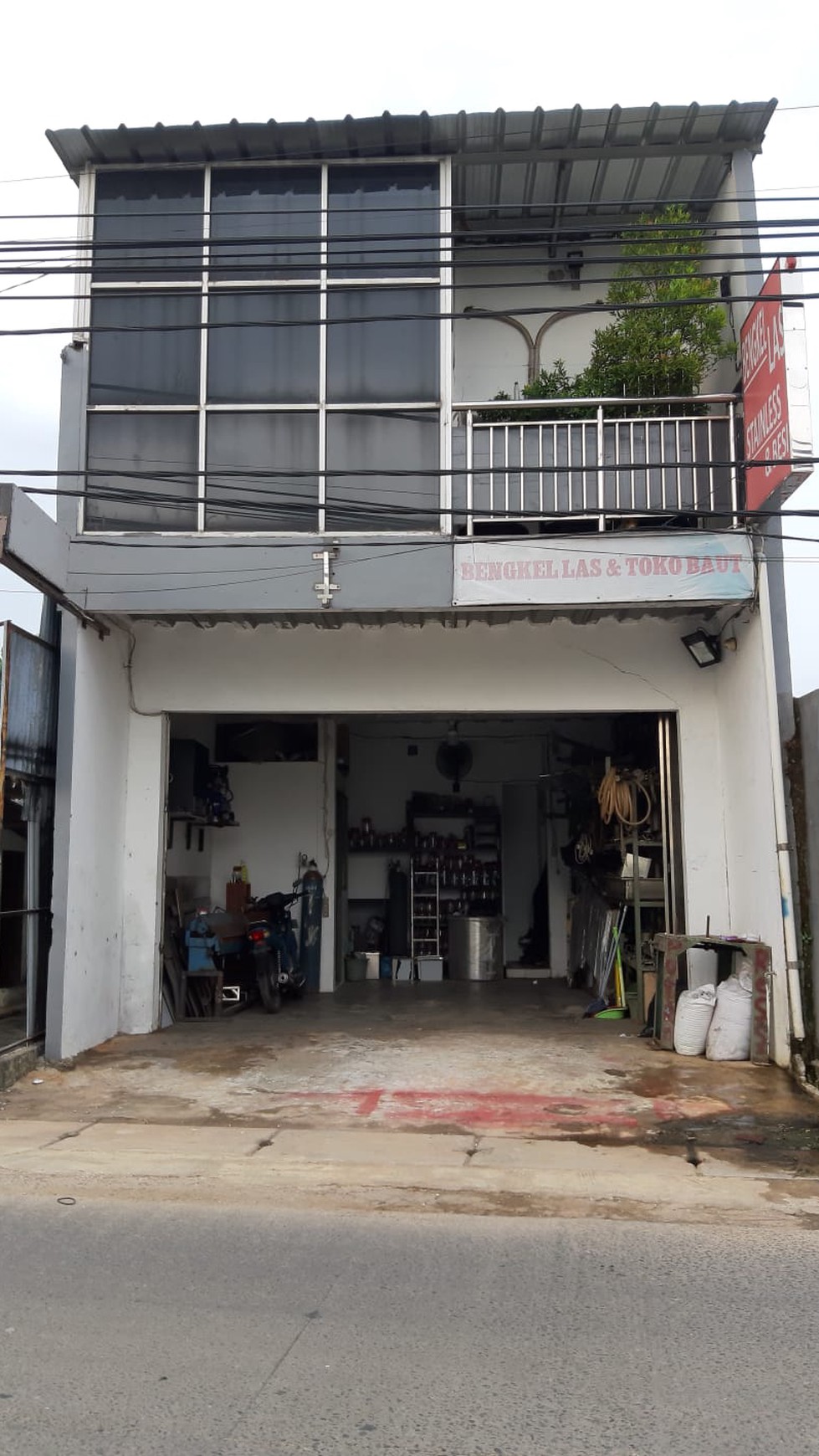 Rumah Hitung Tanah Area Cipete