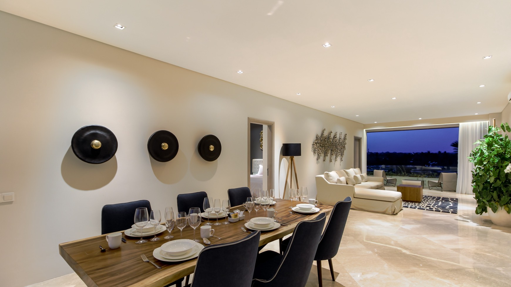 Luxury Apartment Great Location Walk in Distance To The beach Bali