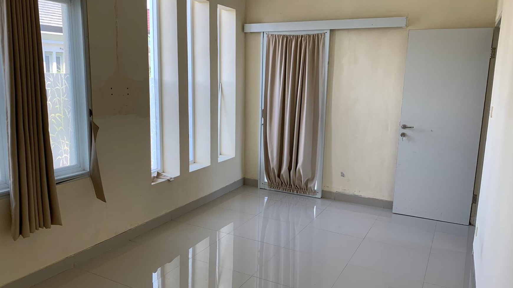 Freehold 4 Bedroom modern house at heart of Denpasar Bali