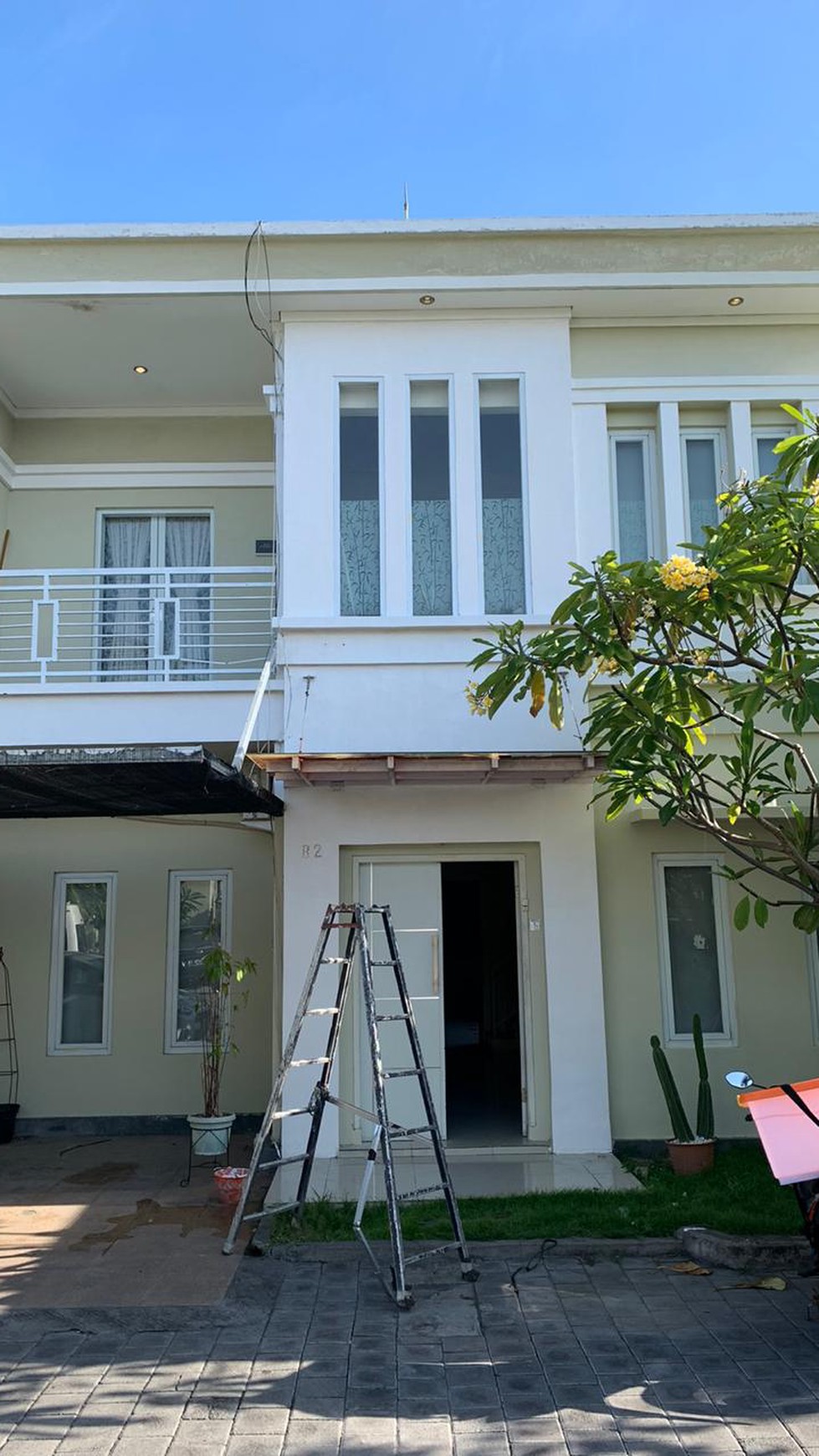 Freehold 4 Bedroom modern house at heart of Denpasar Bali