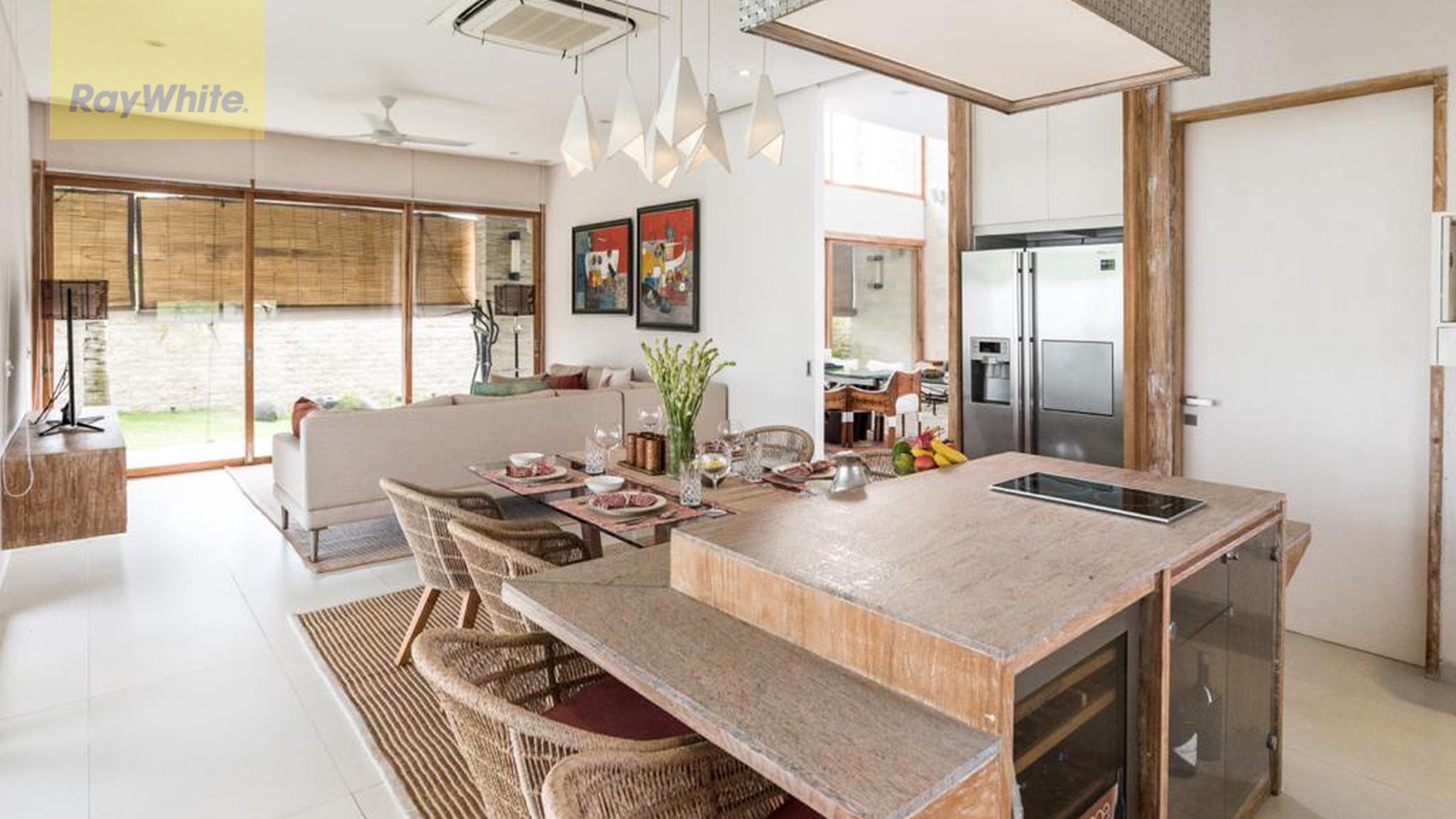 Luxury 4 Bedroom Villa Close to the beach Cemagi Bali