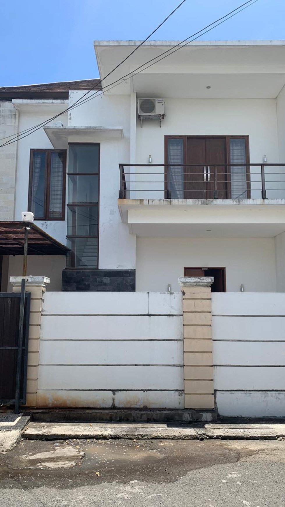 Minimalist House with Rice Field view Denpasar Bali