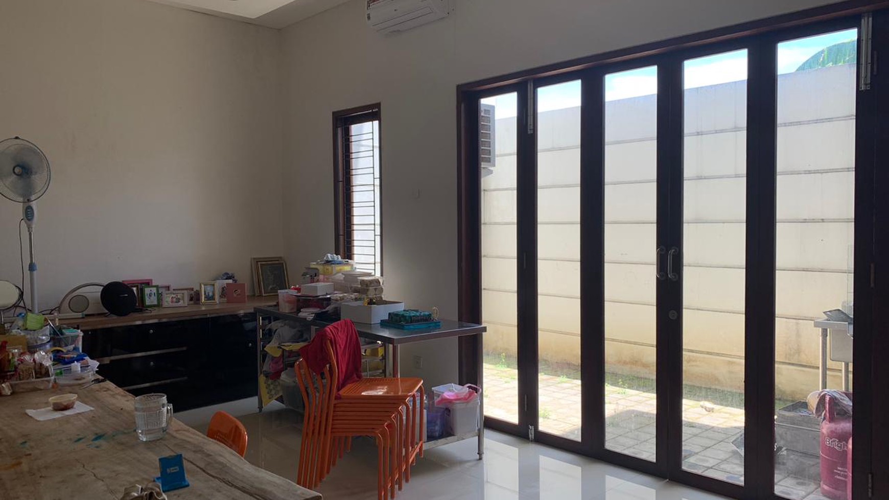 Minimalist House with Rice Field view Denpasar Bali