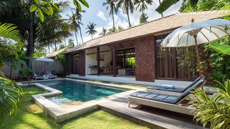 Package of 2 charming beachside villas for sale north Bali