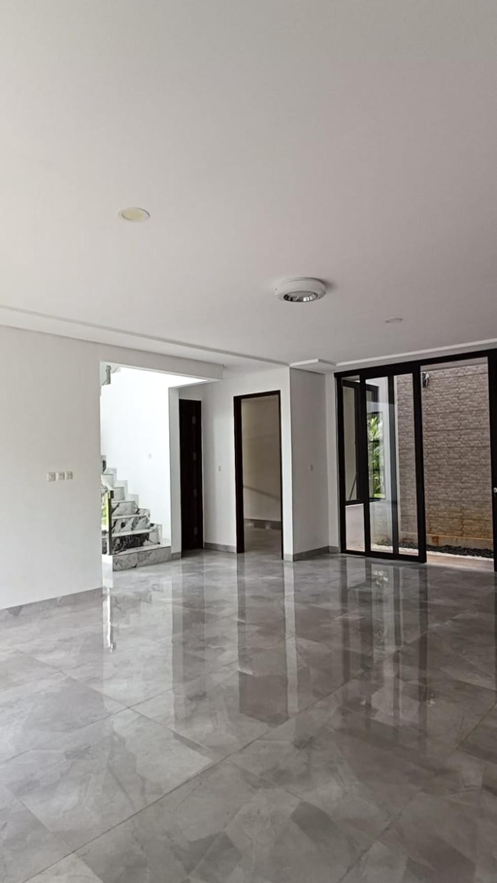 Rumah bagus siap huni di bintaro sektor 9