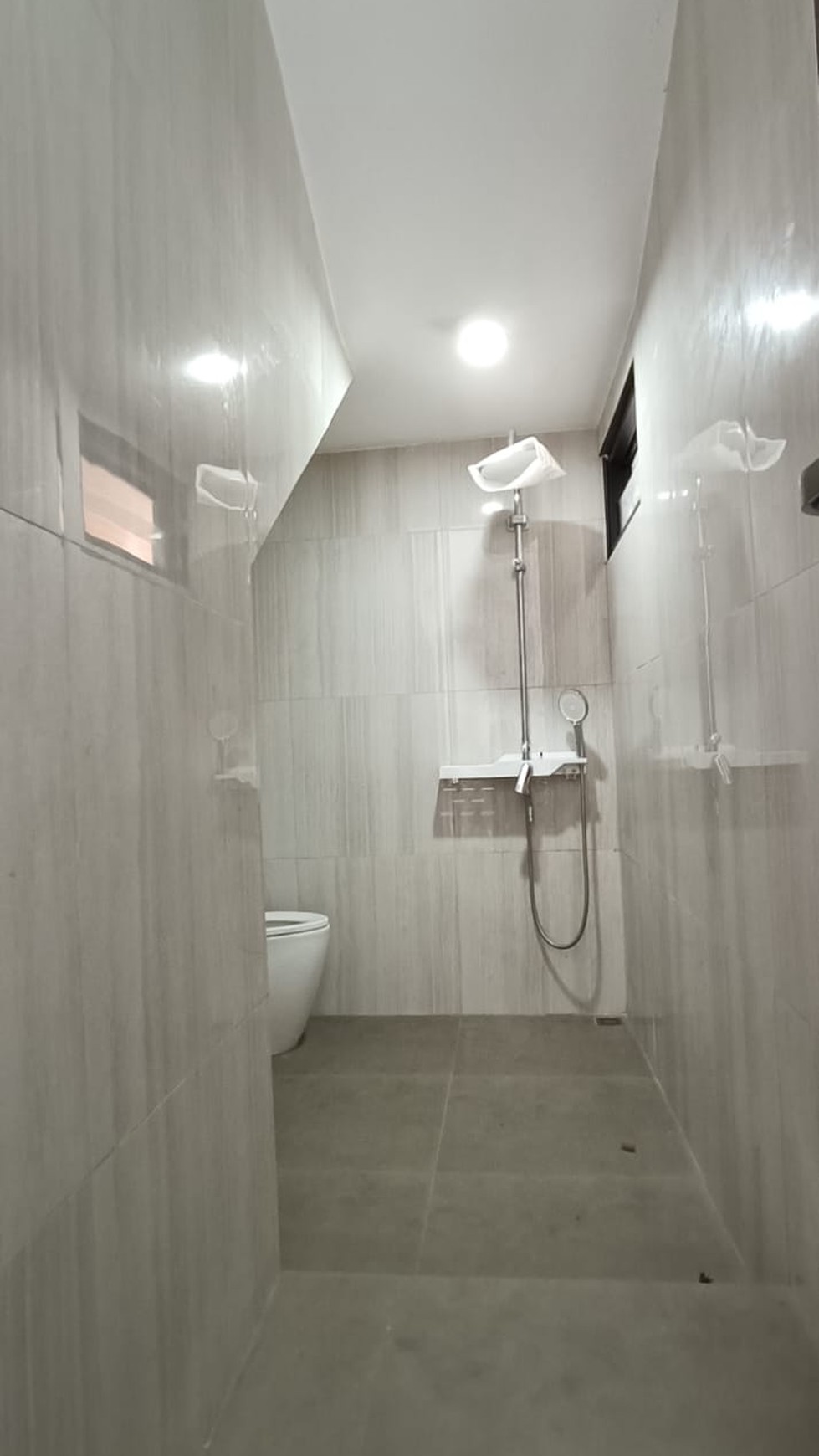 Rumah bagus siap huni di bintaro sektor 9