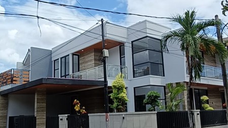  Rumah bagus siap huni di bintaro sektor 9