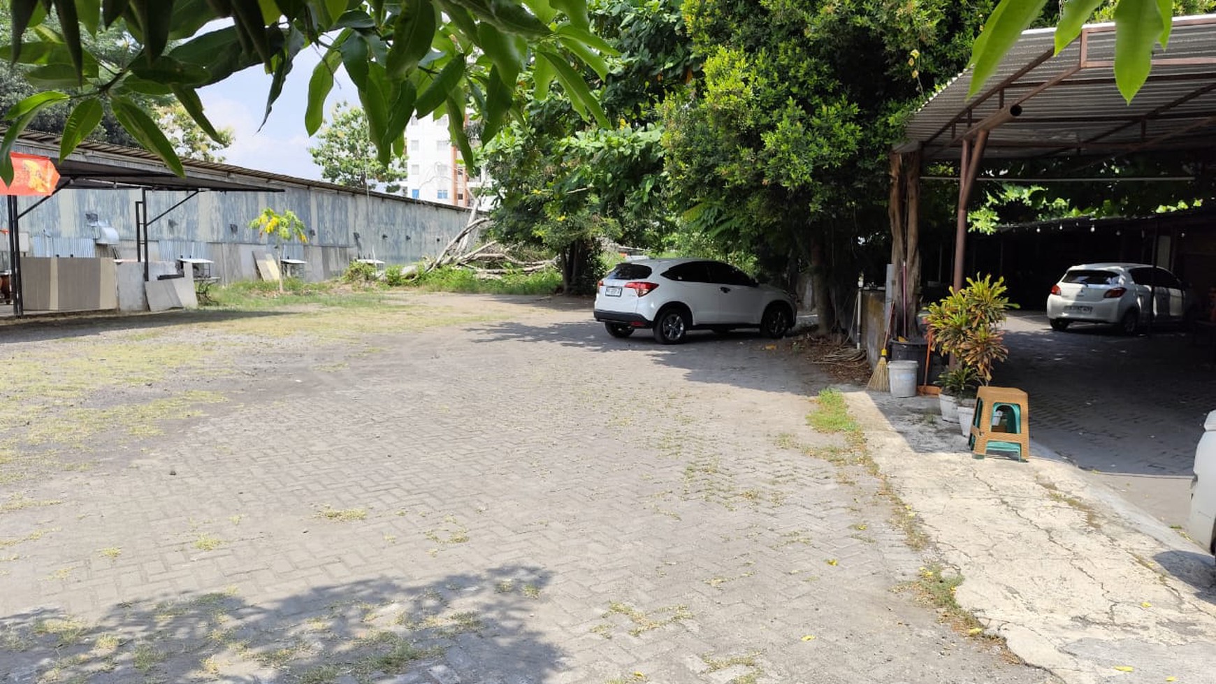 Tanah Bonus Ruang Usaha Di Kledokan Caturtunggal Jogjakarta