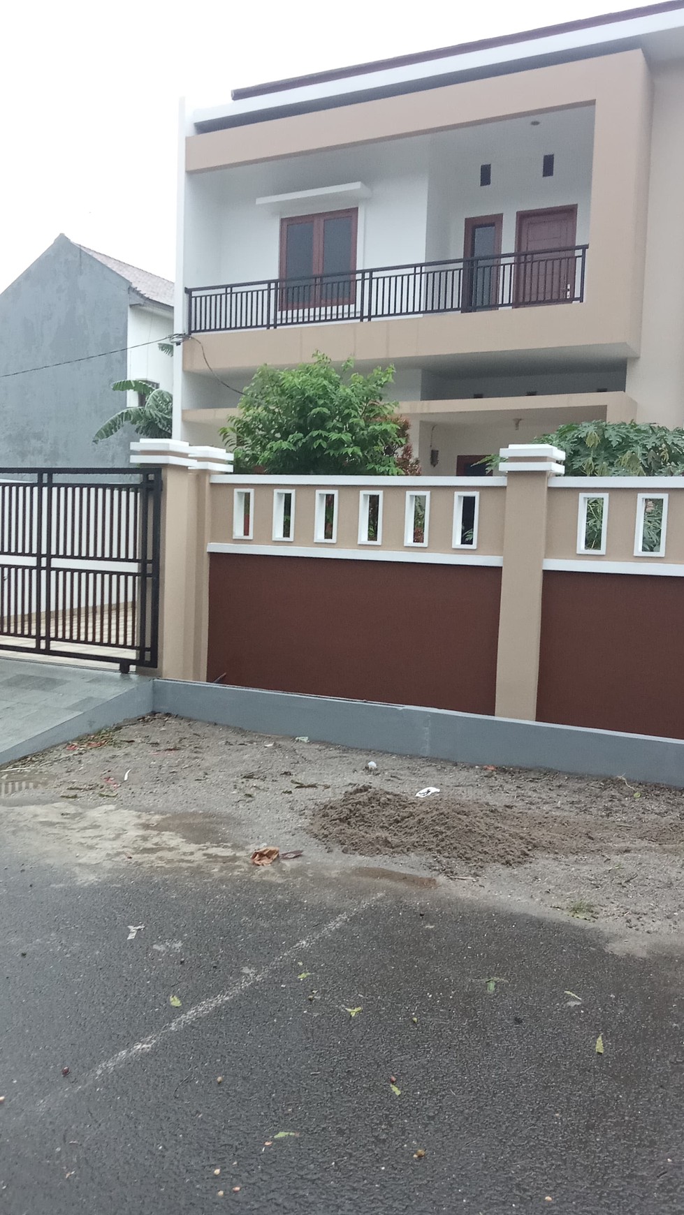 Dijual Rumah Di Harapan Indah, Bekasi Barat