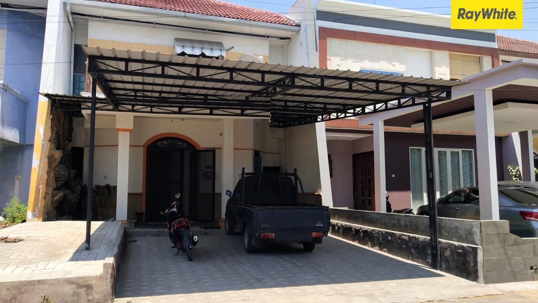 Dijual Rumah 2 lantai Istana Permata Raya Bandara Juanda Sidoarjo