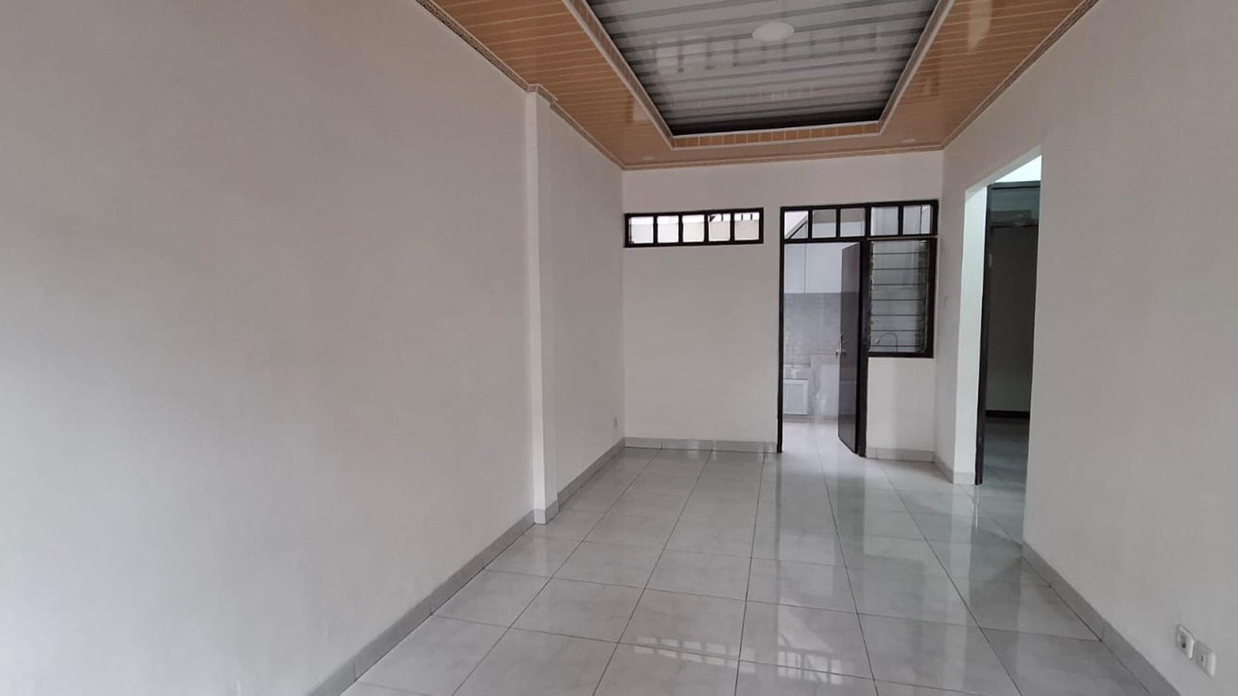 Rumah rapi di Nusa Loka BSD