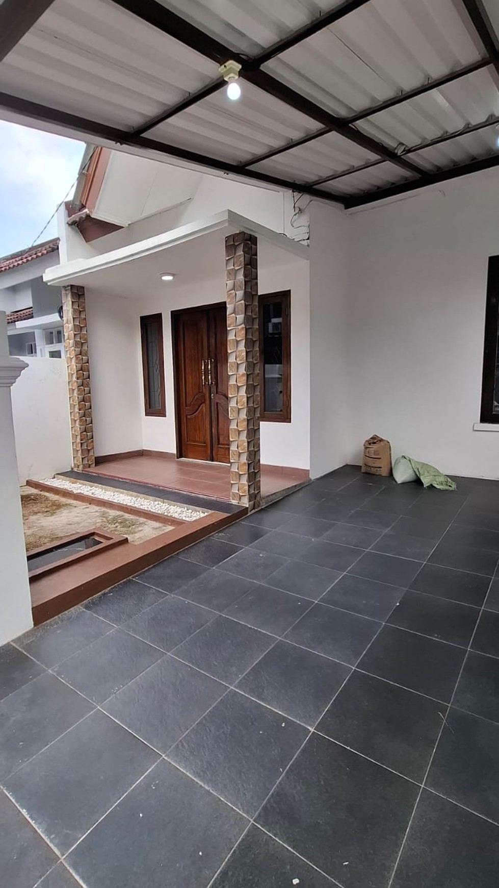 Rumah rapi di Nusa Loka BSD