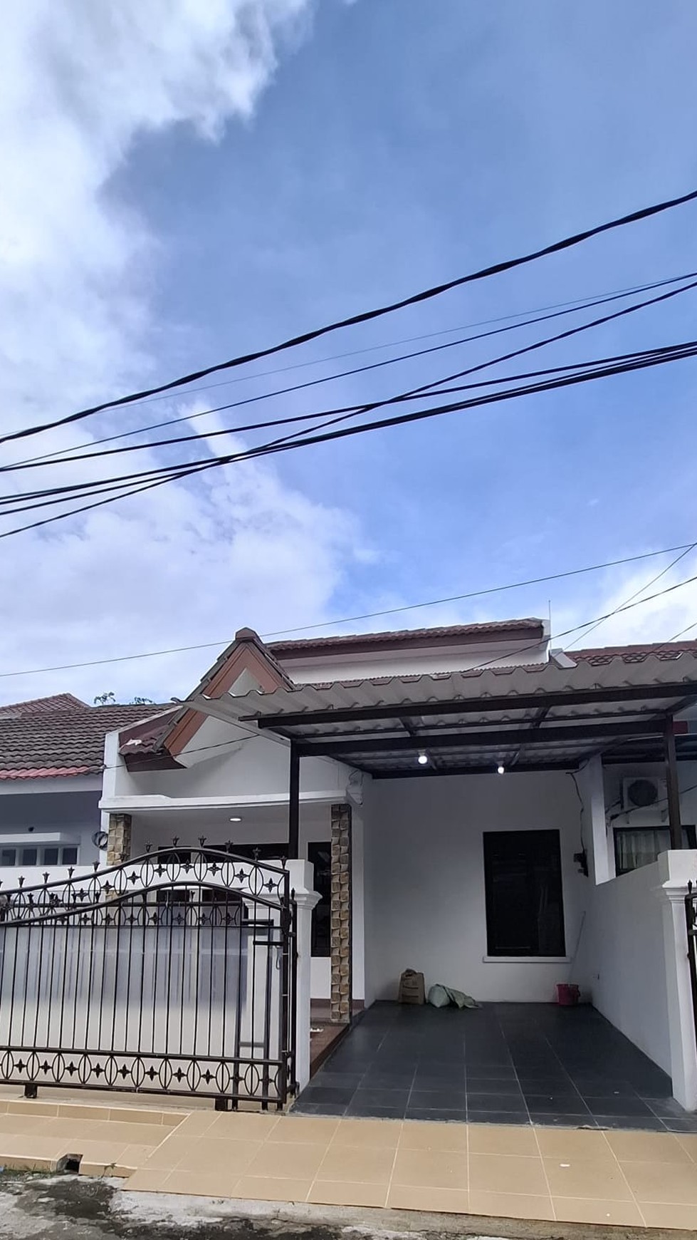 Rumah rapi di Nusa Loka BSD