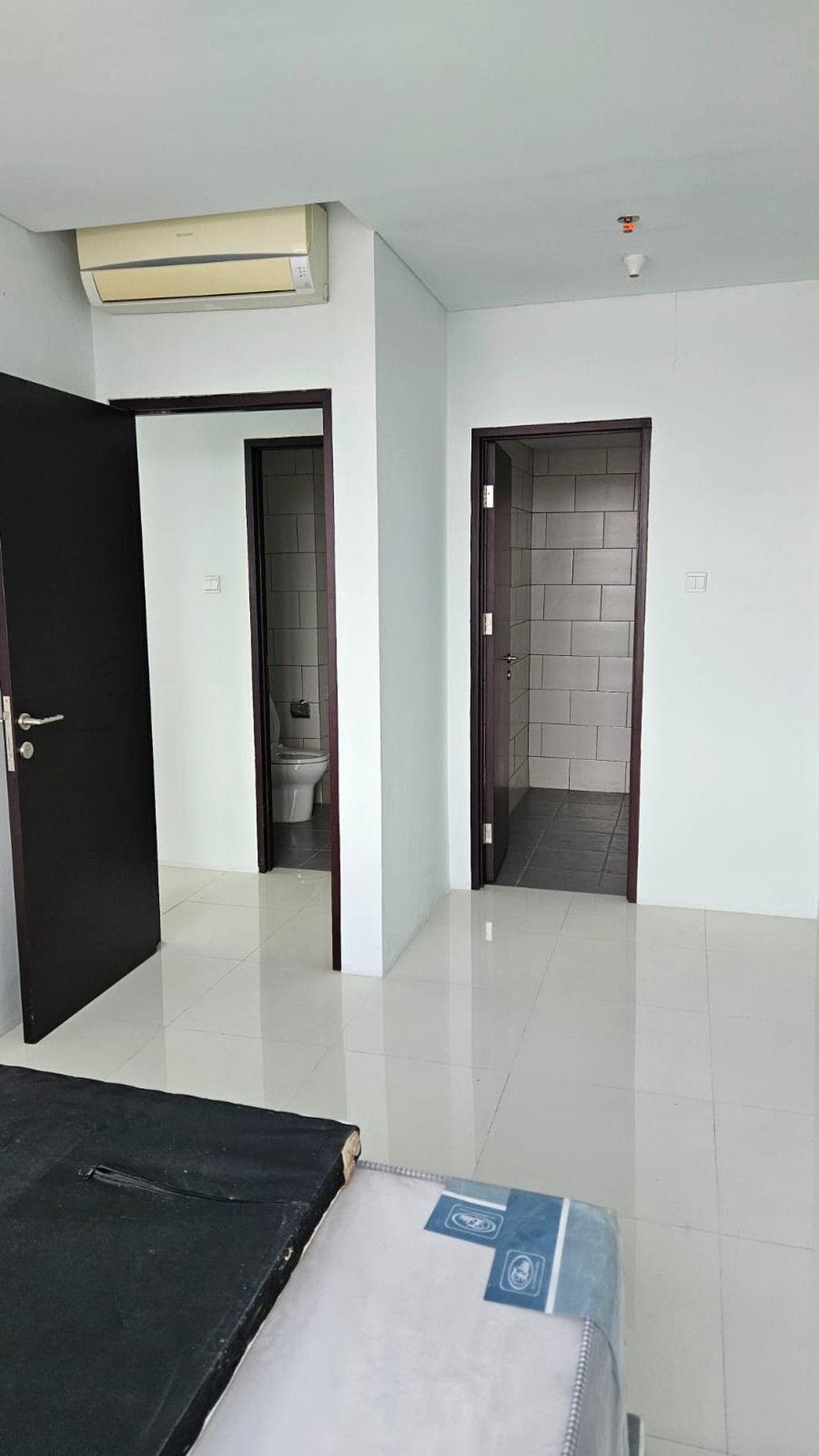 Apartemen Lexington type 2 BR di lantai 6 Bintaro Pesanggrahan Jaksel.