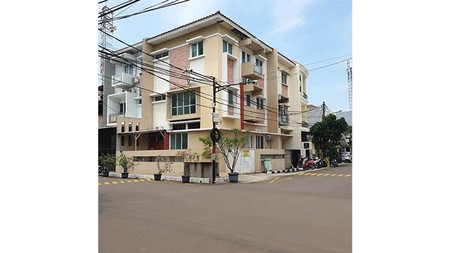 Rumah dan Kost2an 7 Pintu di Gading Asri, Kelapa Gading