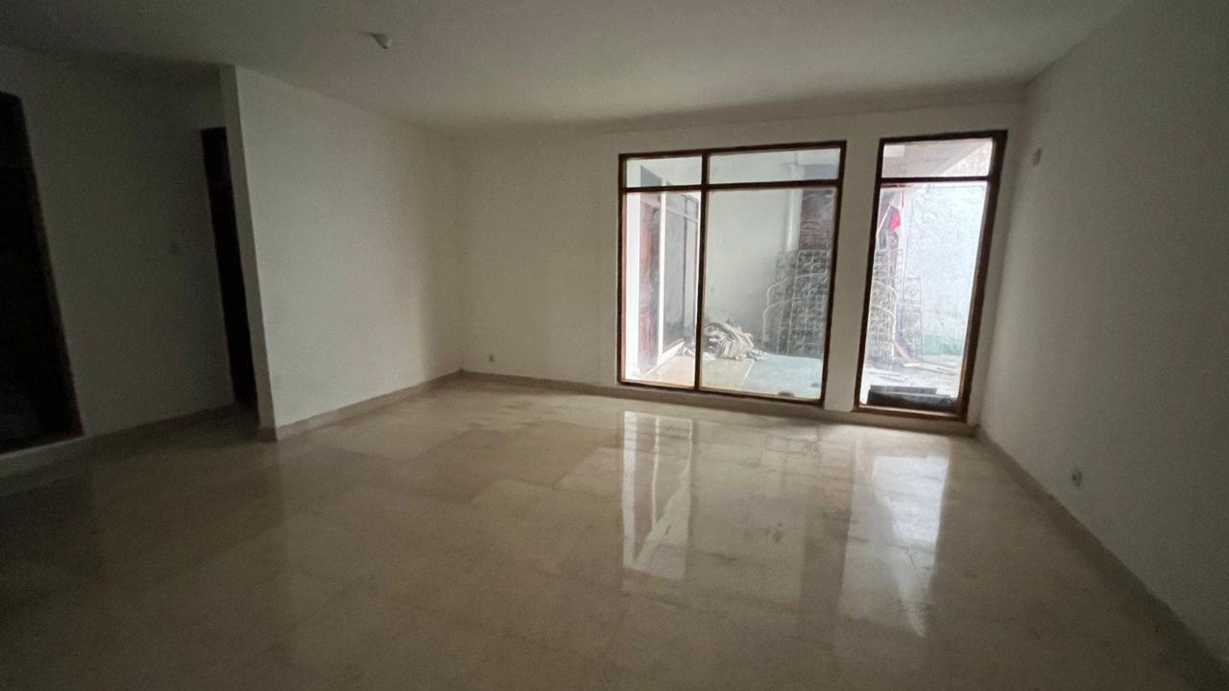 Rumah Bagus Di Jl Darmawangsa Kebayoran Baru Jakarta Selatan