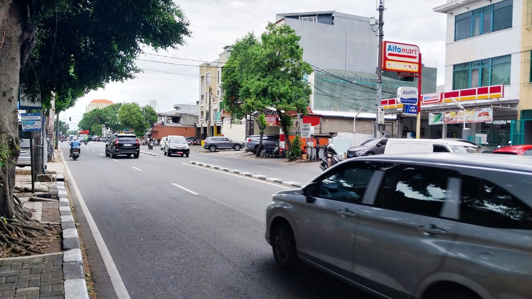 Kavling Siap Bangun Di Jl Pos Pengumben Raya  Kelapa Dua, Kebon Jeruk