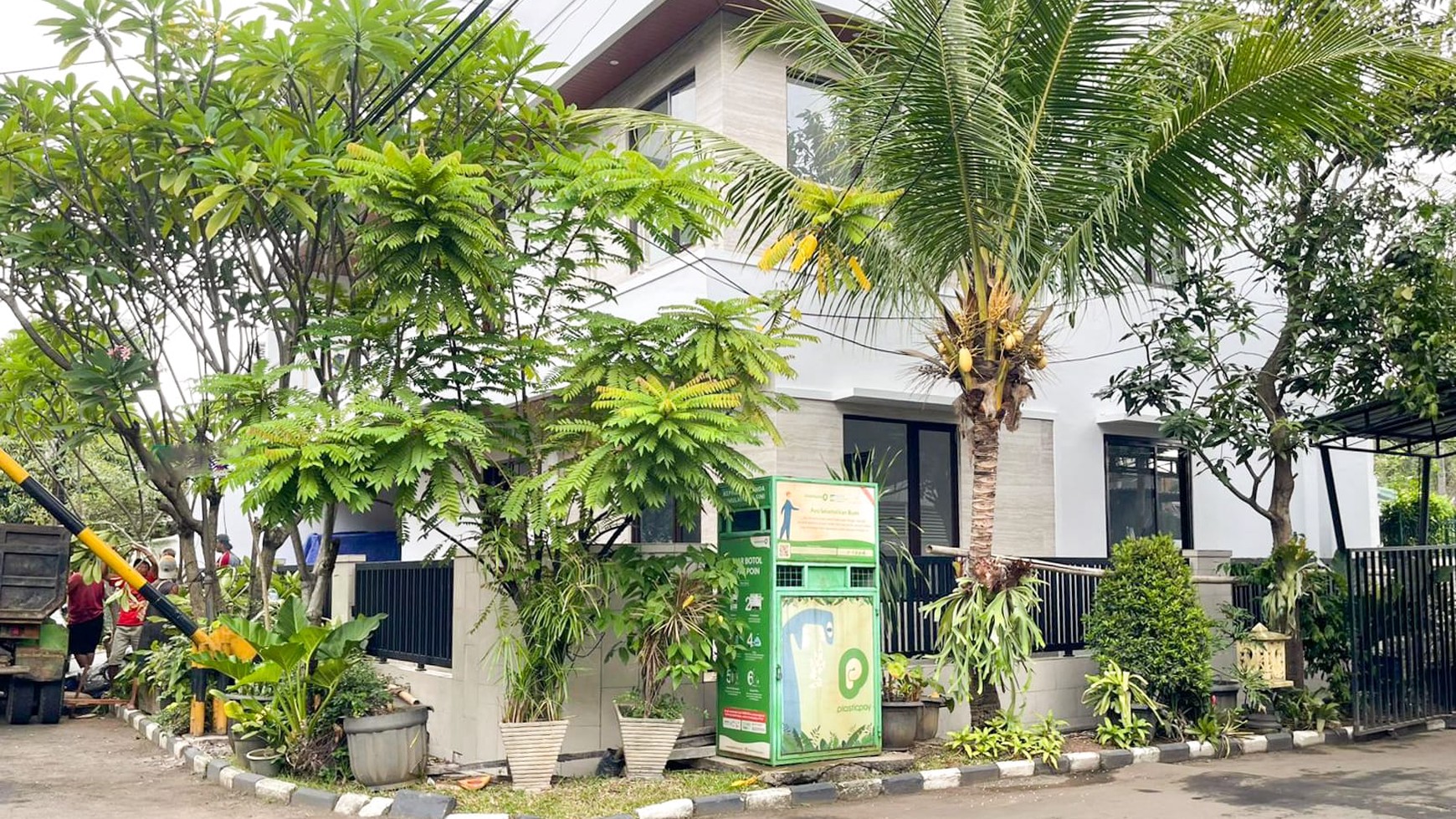 Rumah Hitung Tanah Area Cipete