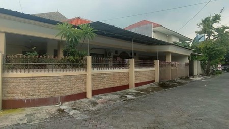 Rumah Terawat Area Strategis Darmo Permai Selatan