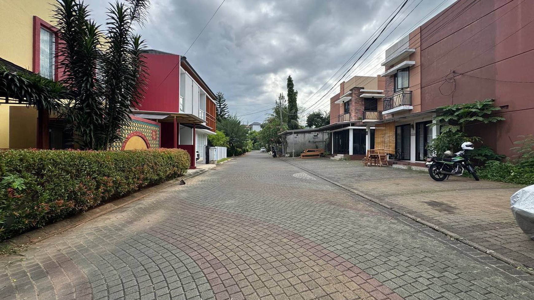 Andara village ruko hoek dalam komplek pinggir tol andara