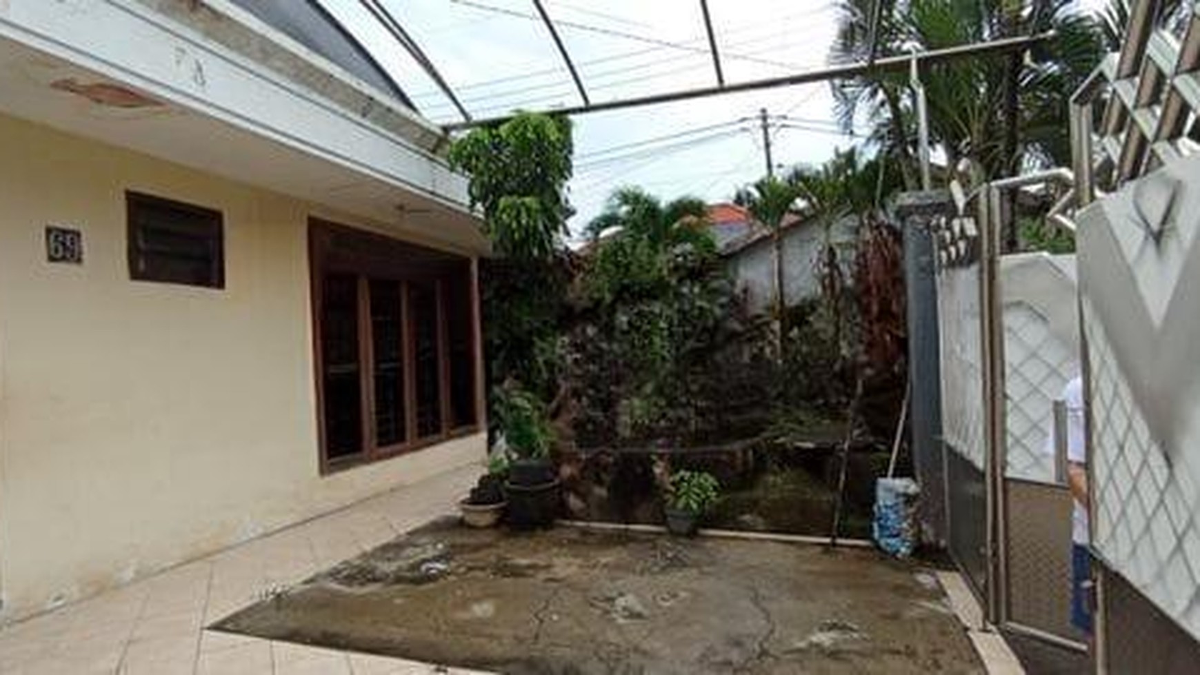 Rumah Hook Lingkungan Nyaman, Darmo Permai Utara