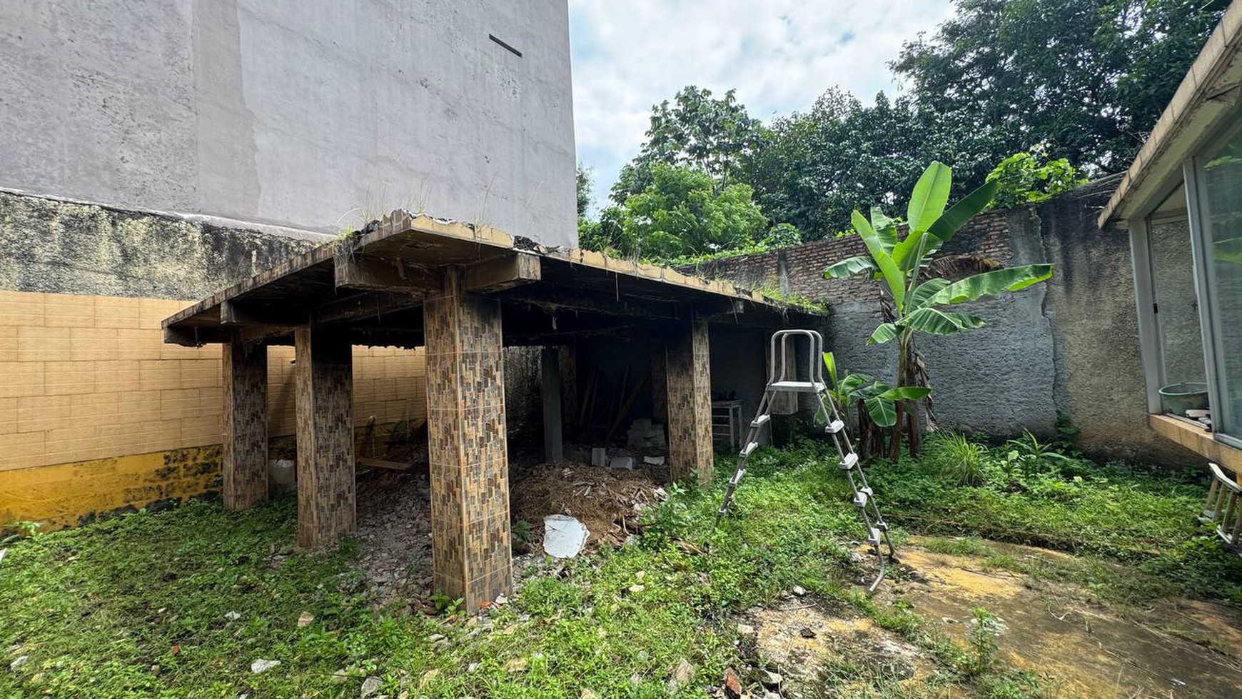 Cinere megapolitan luas 365 rumah hitung tanah harga dibawah njop