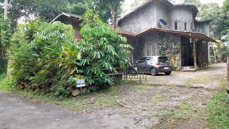 Villa + Cofee Shop di Kawasan Wisata Kaliurang Pakem Sleman 