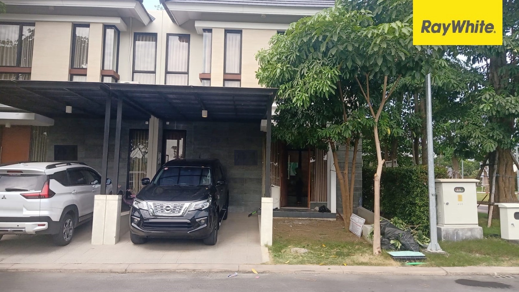 Dijual Rumah 2 lantai di North West Hill Citraland Surabaya