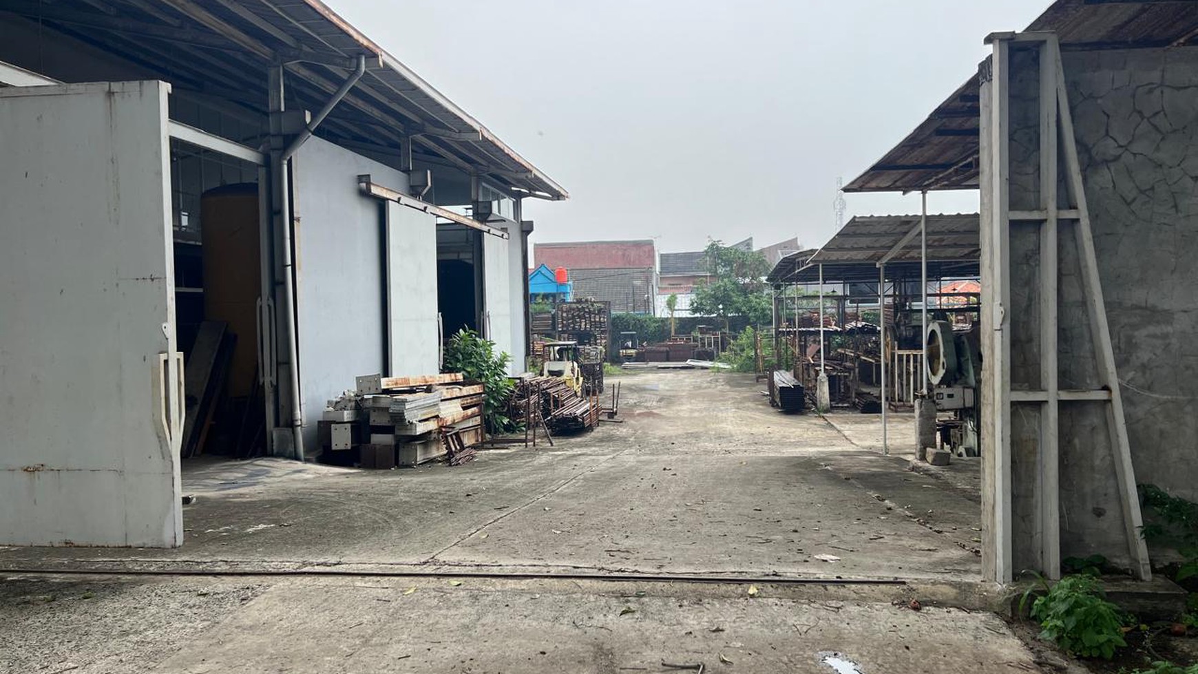 DIJUAL CEPAT TANAH DAN GUDANG DI LOKASI STRATEGIS DI BINTARA, BEKASI.